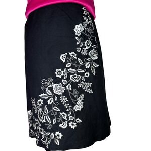 Larry Levine Woman Embroidered Linen‎ Blend Skirt Black Floral Office Size 18W